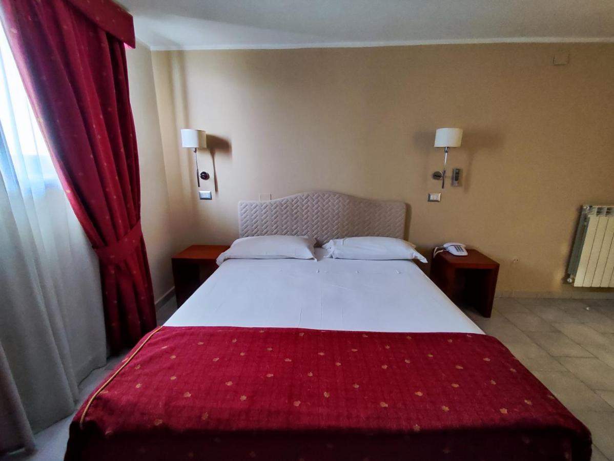 Pisani Hotel 圣尼古拉拉斯特拉达 外观 照片