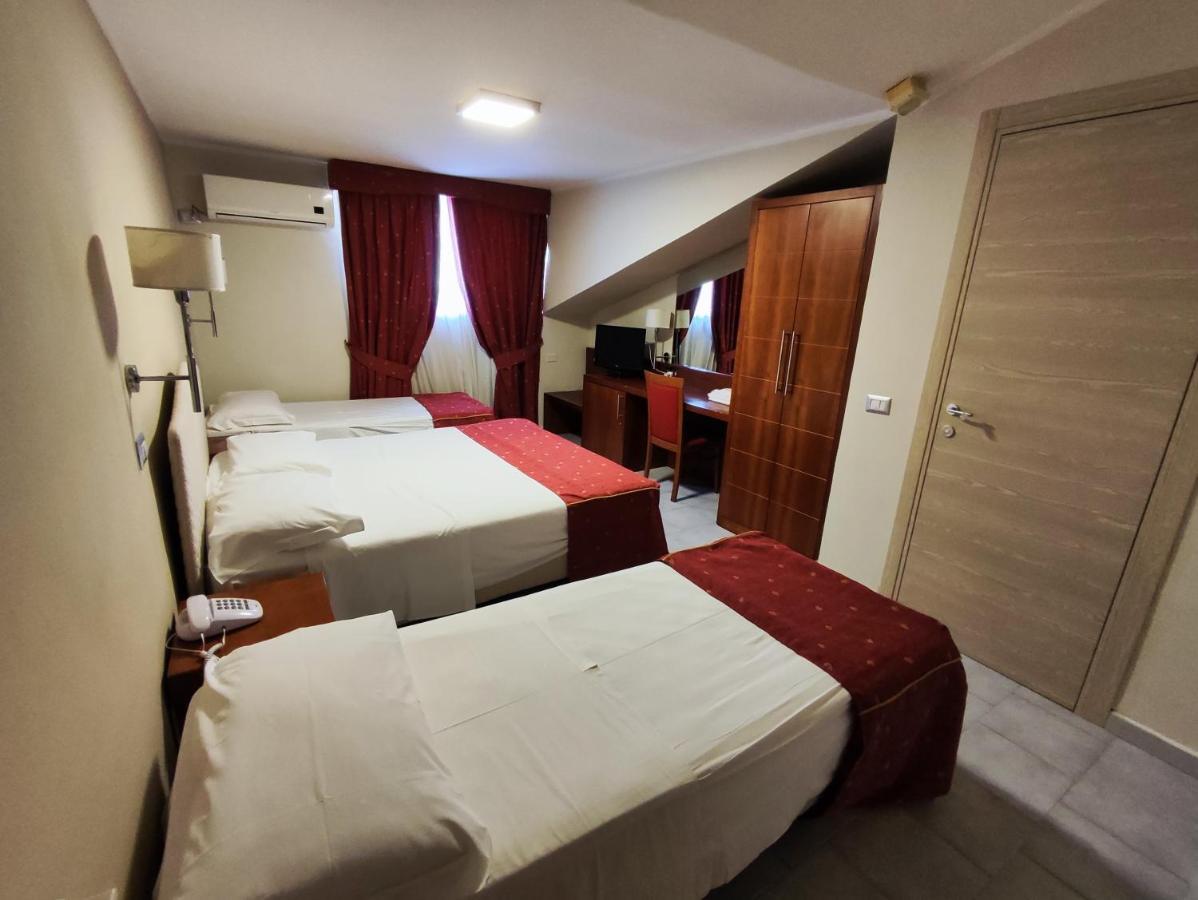 Pisani Hotel 圣尼古拉拉斯特拉达 外观 照片