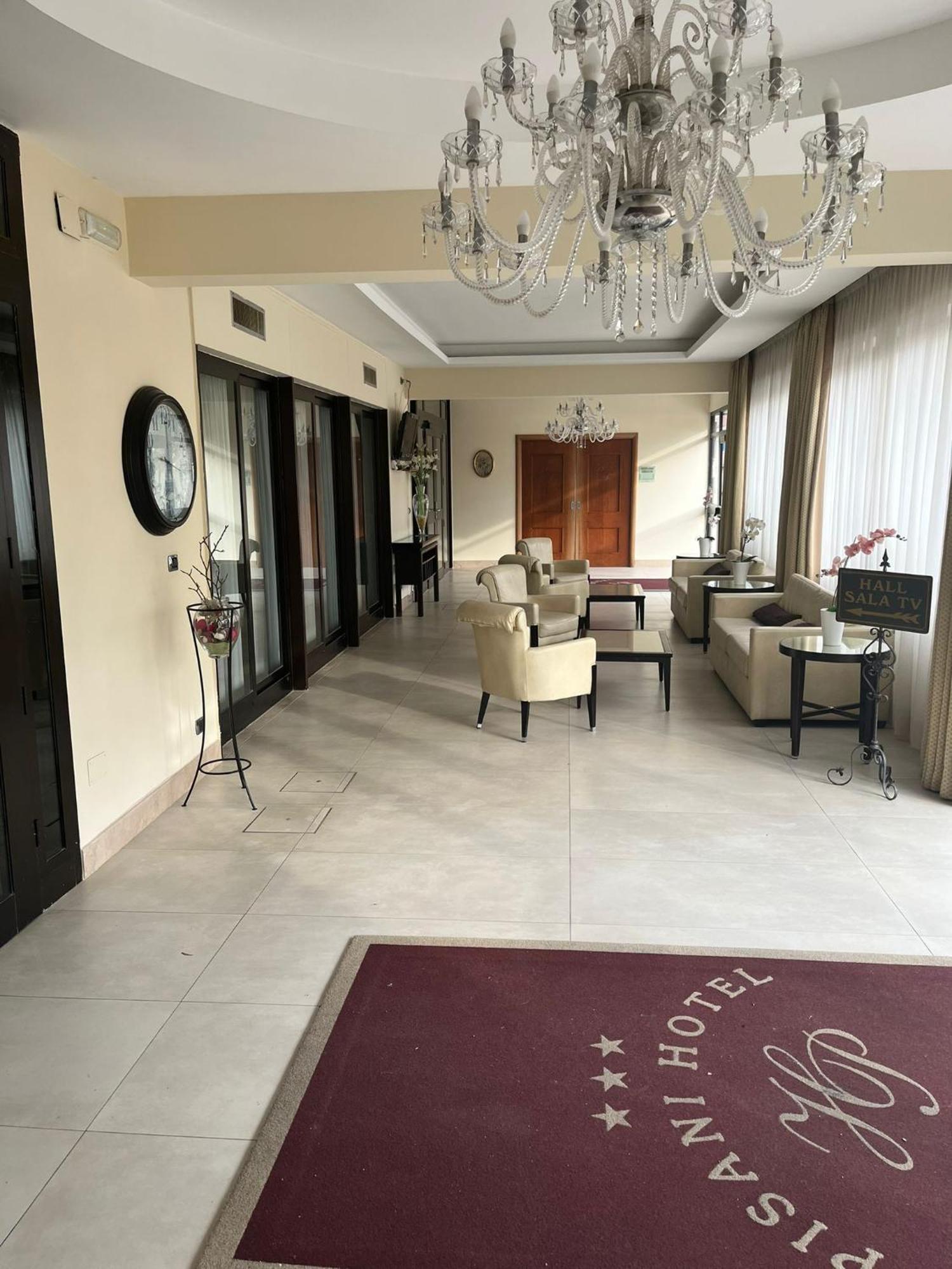 Pisani Hotel 圣尼古拉拉斯特拉达 外观 照片