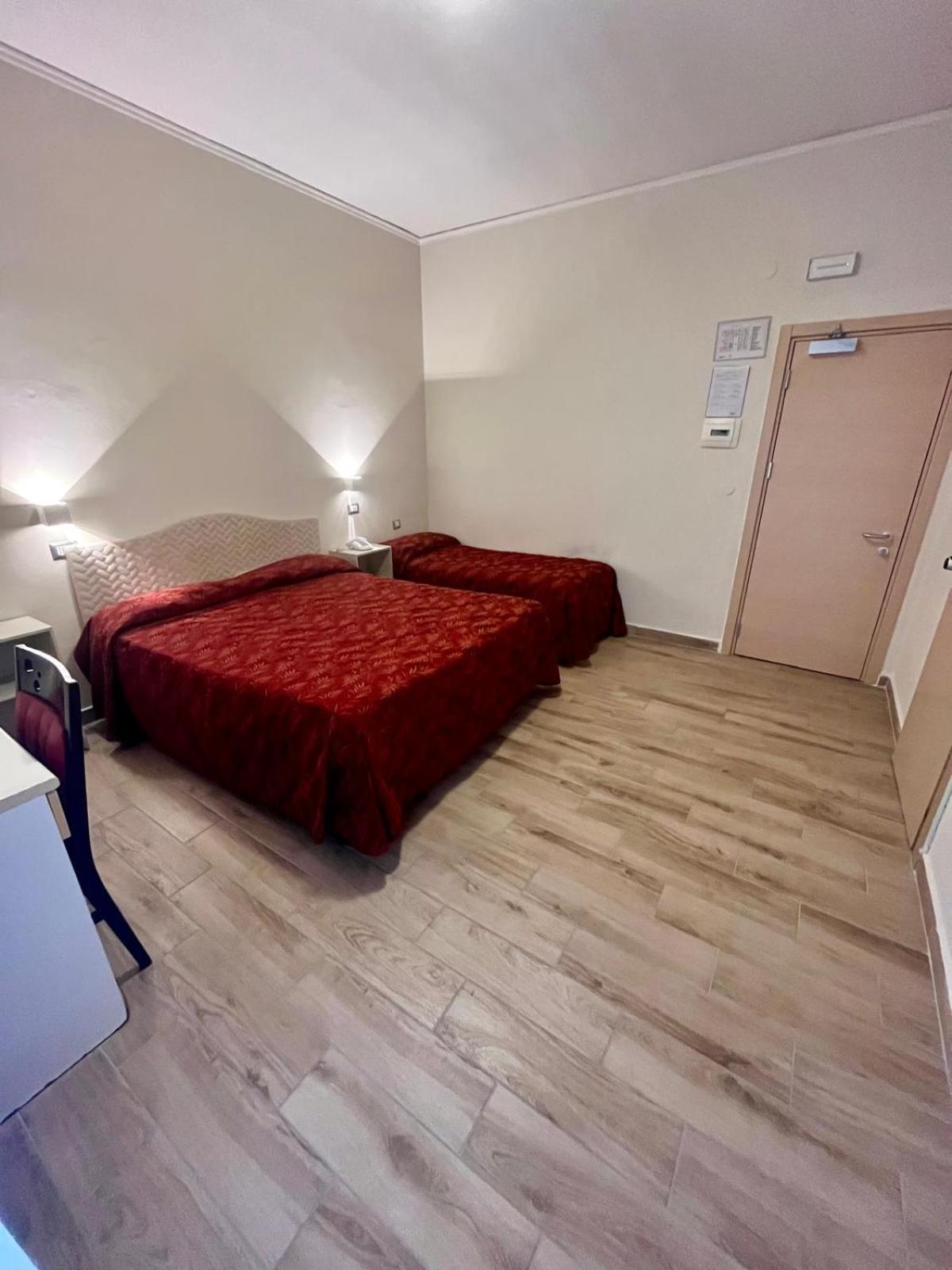 Pisani Hotel 圣尼古拉拉斯特拉达 外观 照片