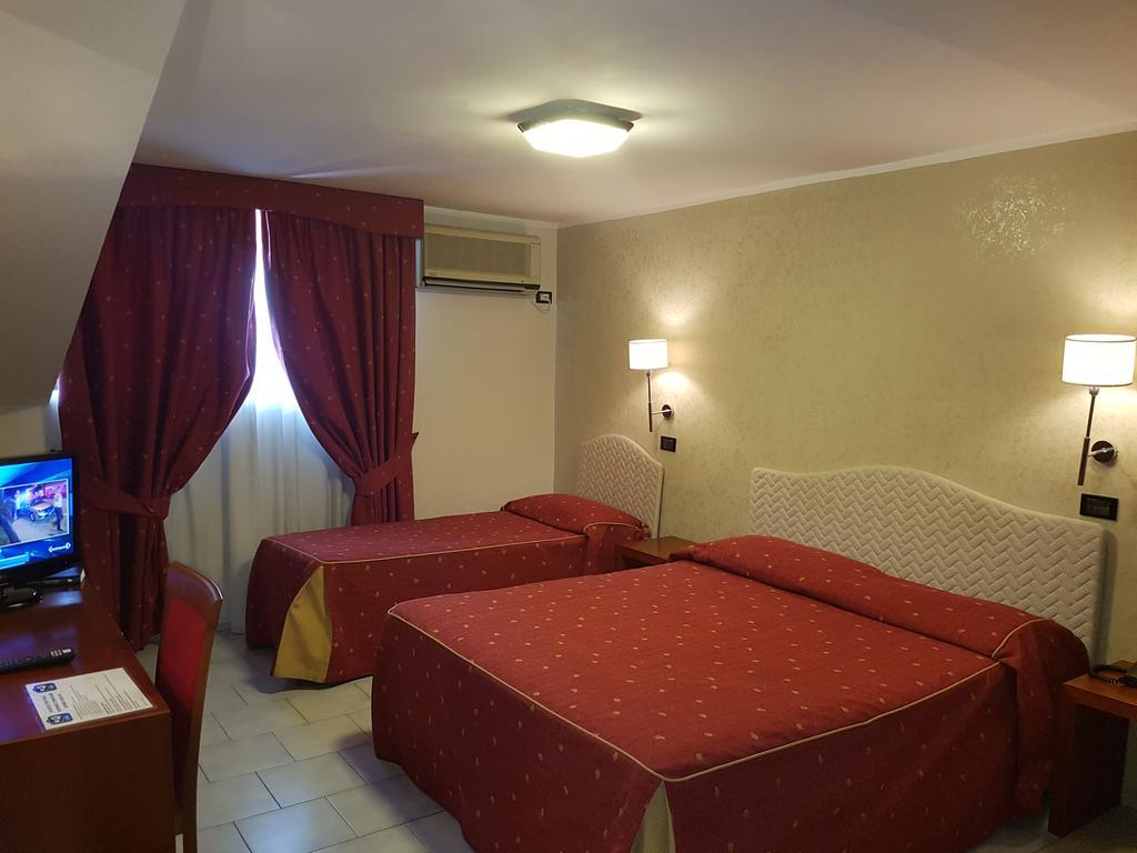 Pisani Hotel 圣尼古拉拉斯特拉达 外观 照片