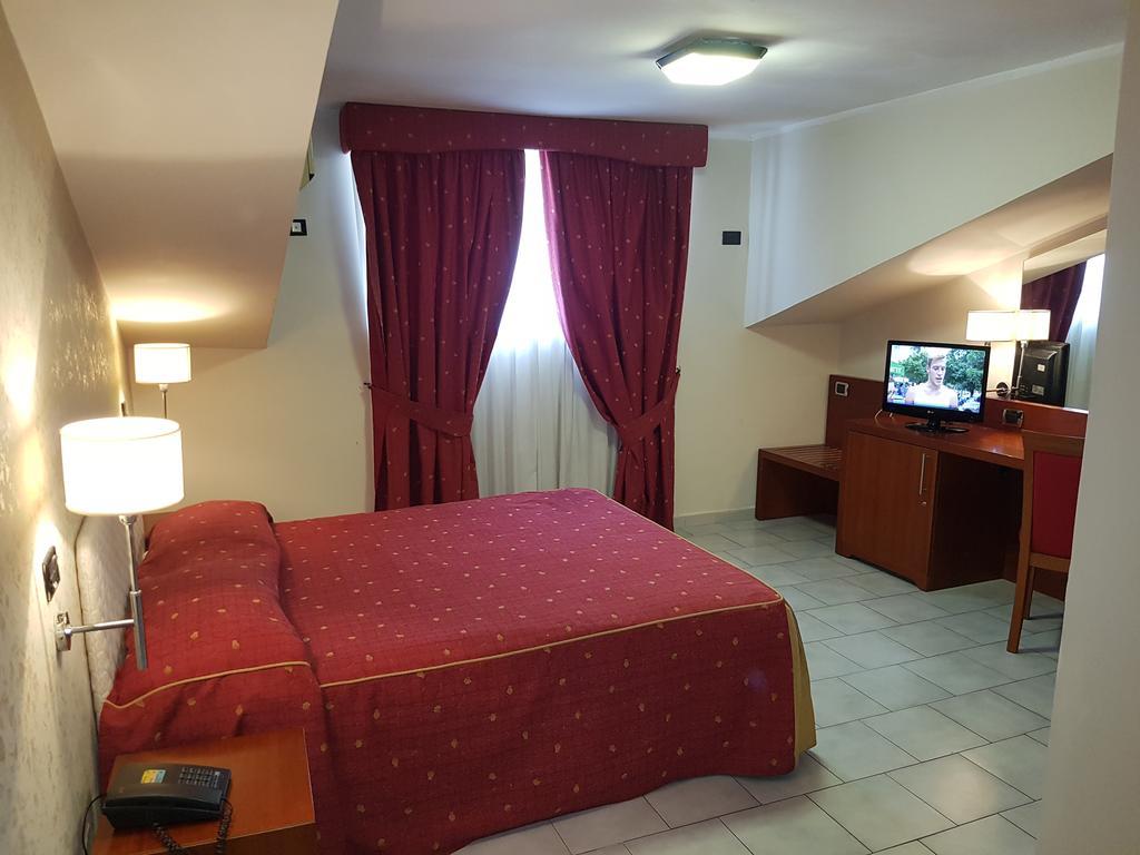 Pisani Hotel 圣尼古拉拉斯特拉达 外观 照片